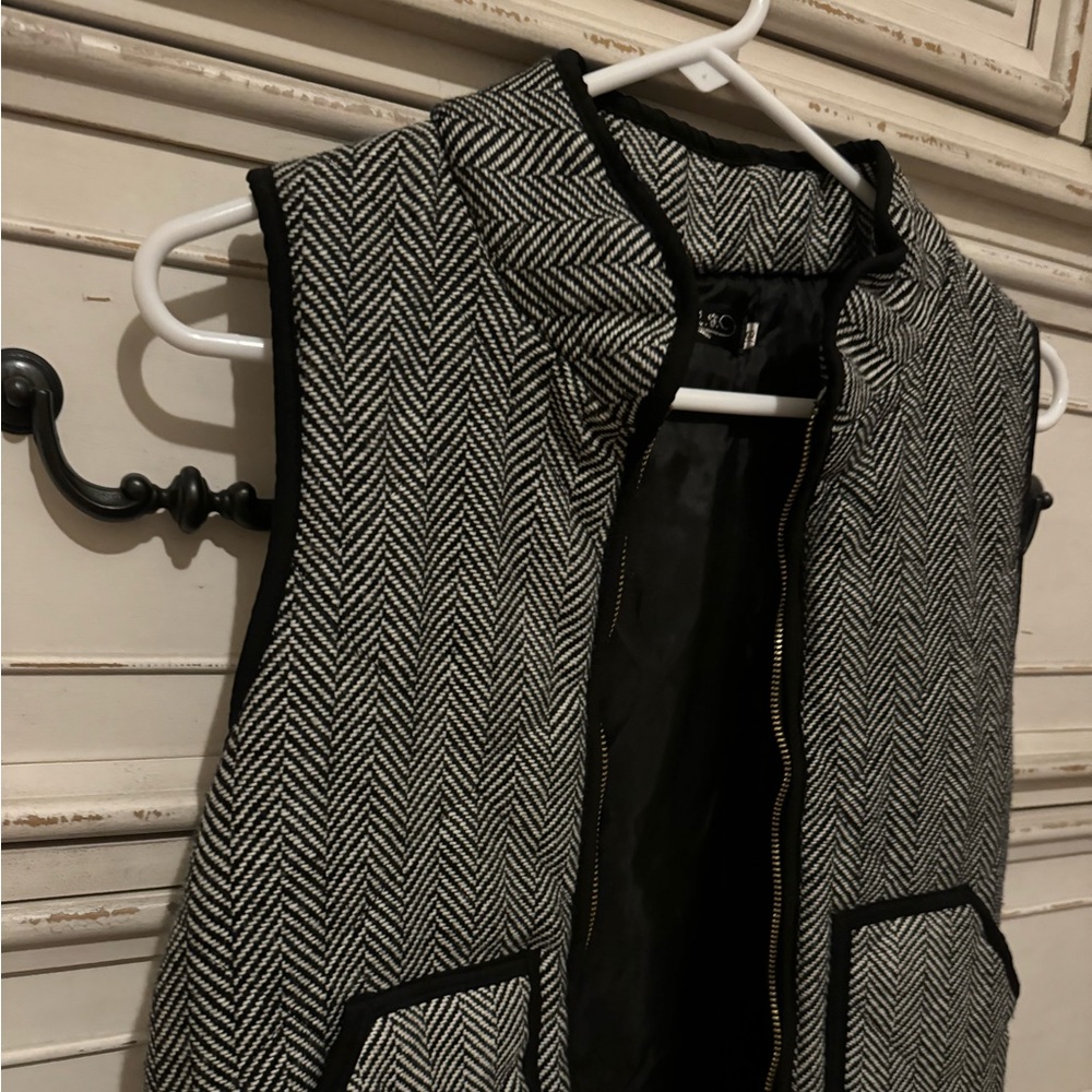 Grayish/black winter vest - Picture 2 of 5